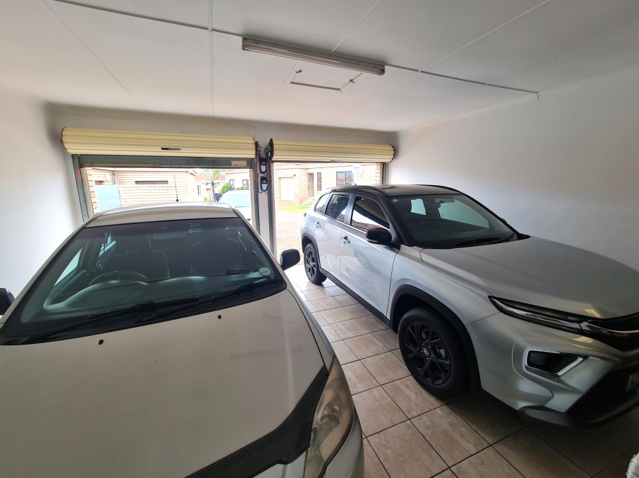 3 Bedroom Property for Sale in Jeffreys Bay Central Eastern Cape